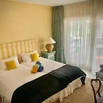 Exclusive Penthouse Apartment - Puente Romano Marbella