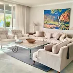Exclusive Penthouse Apartment - Puente Romano Marbella